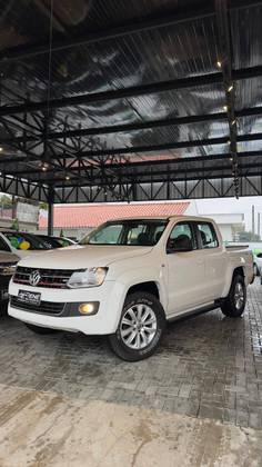 VOLKSWAGEN AMAROK 2.0 HIGHLINE 4X4 CD 16V TURBO INTERCOOLER DIESEL 4P AUTOMÁTICO VOLKSWAGEN AMAROK 2.0 HIGHLINE 4X4 CD 16V TURBO INTERCOOLER DIESEL 4P AUTOMÁTICO